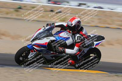 media/Oct-08-2022-SoCal Trackdays (Sat) [[1fc3beec89]]/Turn 9 Inside (10am)/